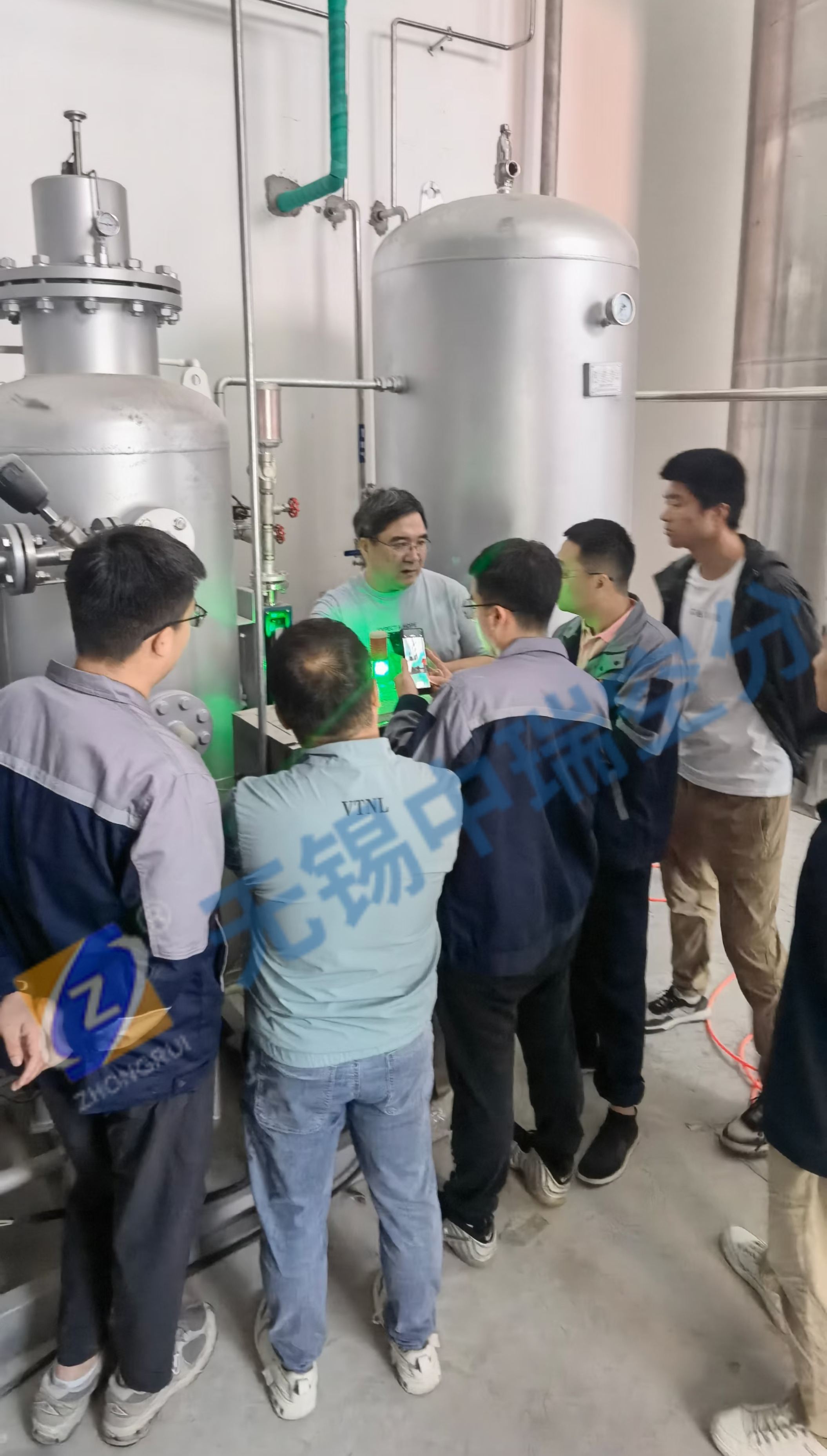 50方99.999%全不銹鋼高純度制藥用制氮機落地長春，安裝、調試、驗收、培訓均圓滿結束