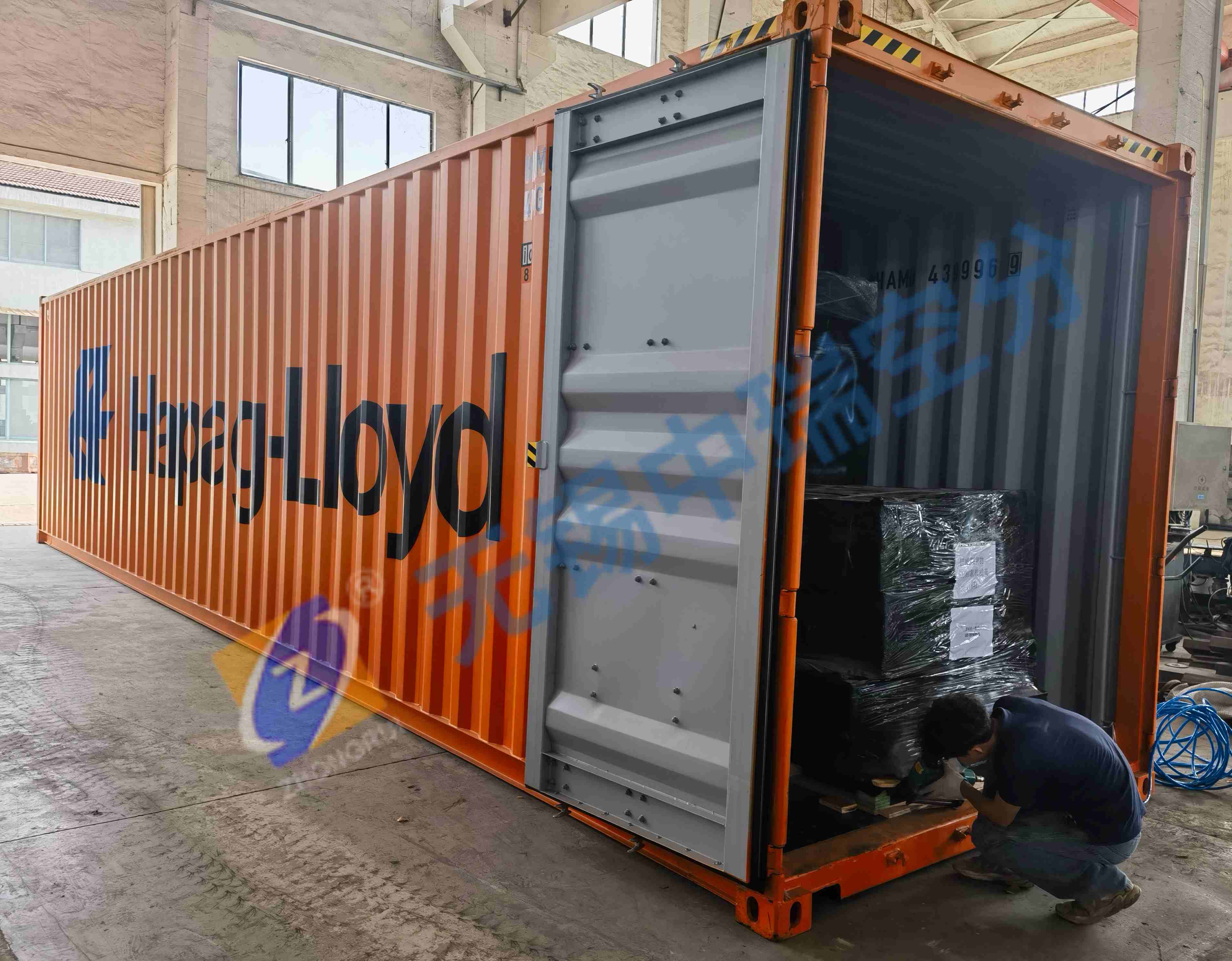 無錫中瑞整套液氮系統裝柜出口